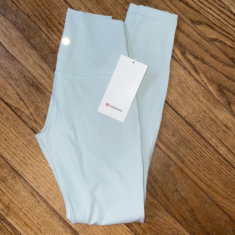NWT LULULEMON ALIGN Pant Leggings 25” OCEAN AIR baby blue off white 8 Nulu - Picture 1 of 6